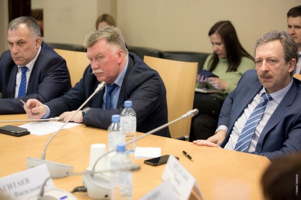 Юрий Рябичев на Круглом столе «О соблюдении прав работников в сфере услуг»